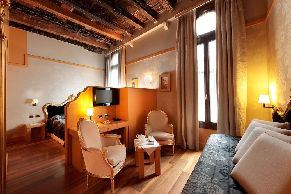 Hotel Ca' Zusto Venezia Bagian luar foto